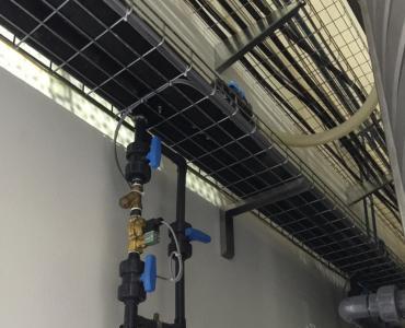 Circuito de refrigeração em reservatório de fermentação.